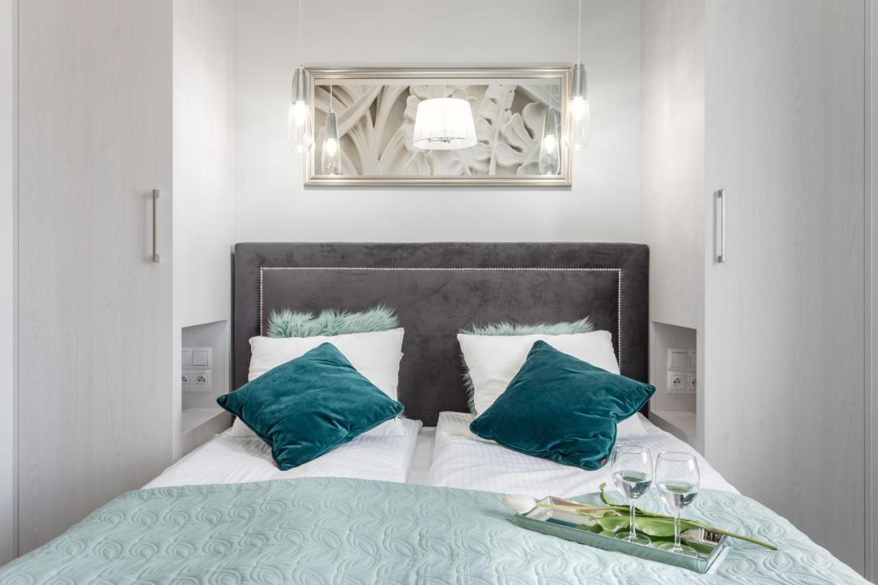 Lion Apartments - Naviflat Brabank Premium Apartment With Parking Gdańsk Buitenkant foto
