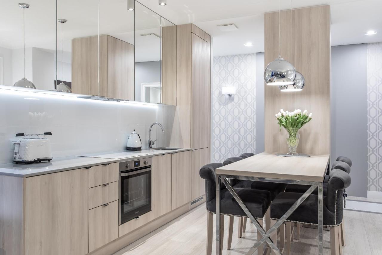 Lion Apartments - Naviflat Brabank Premium Apartment With Parking Gdańsk Buitenkant foto