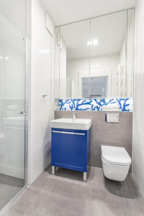 Lion Apartments - Naviflat Brabank Premium Apartment With Parking Gdańsk Buitenkant foto